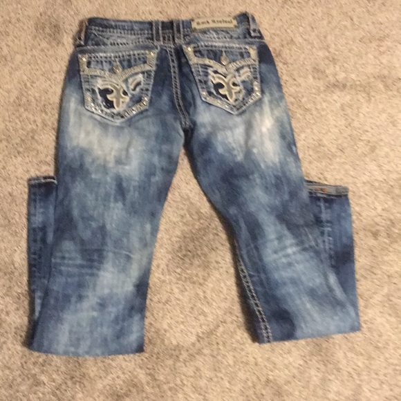Women’s Rock Revival Jeans - Picture 1 of 4